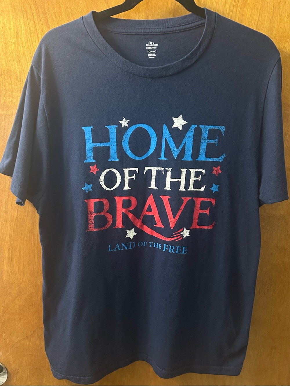 Patriotic Navy 'Home of the Brave' Short Sleeve Tee- Large EUC